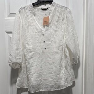 BloomChic White embroidered Blouse set with cami